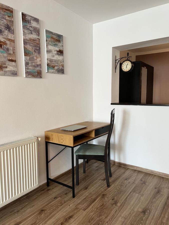 Nordic Sunny Apartment ซูชาวา ภายนอก รูปภาพ